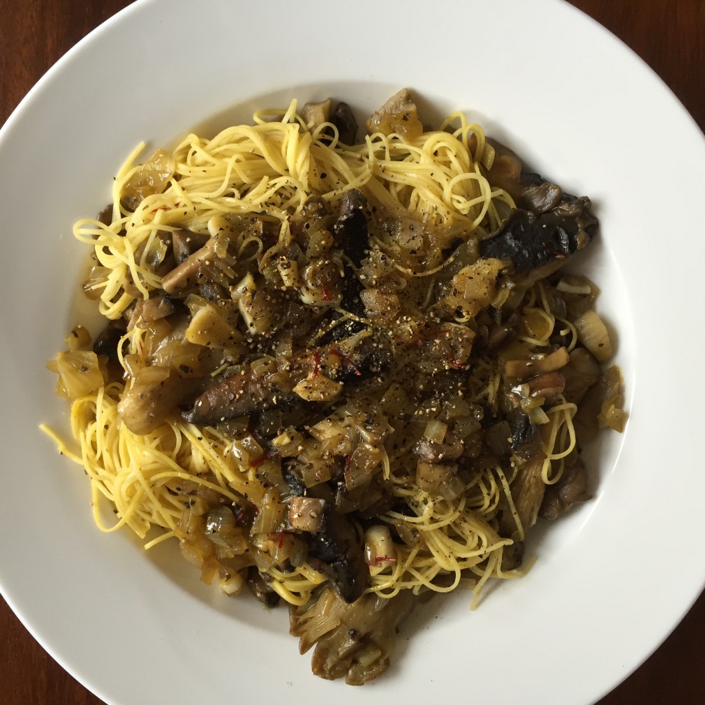 Mushrooms with Maccheroncini and truffle oil